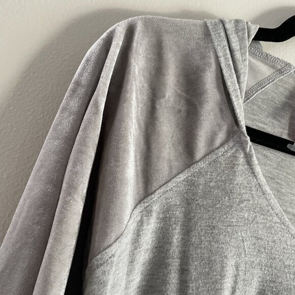 Vince Camuto Women XL Heather Grey Velour Mixed Media V-Neck Ivy Hoodie NWT - Picture 5 of 11